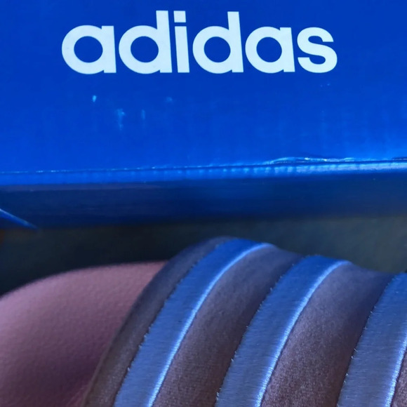Adidas Adilette pink slide sandals womens sz 11 New in Box - Picture 2 of 9
